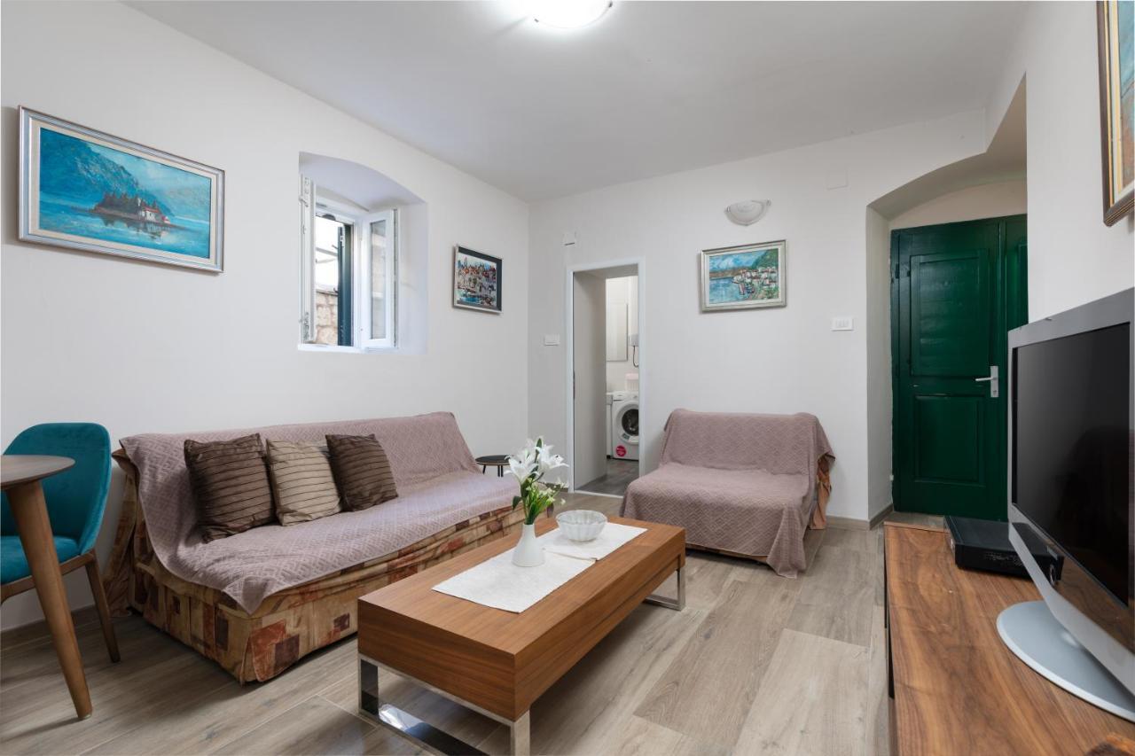 Tanja'S Seafront Orahovac Apartment Kotor Ngoại thất bức ảnh