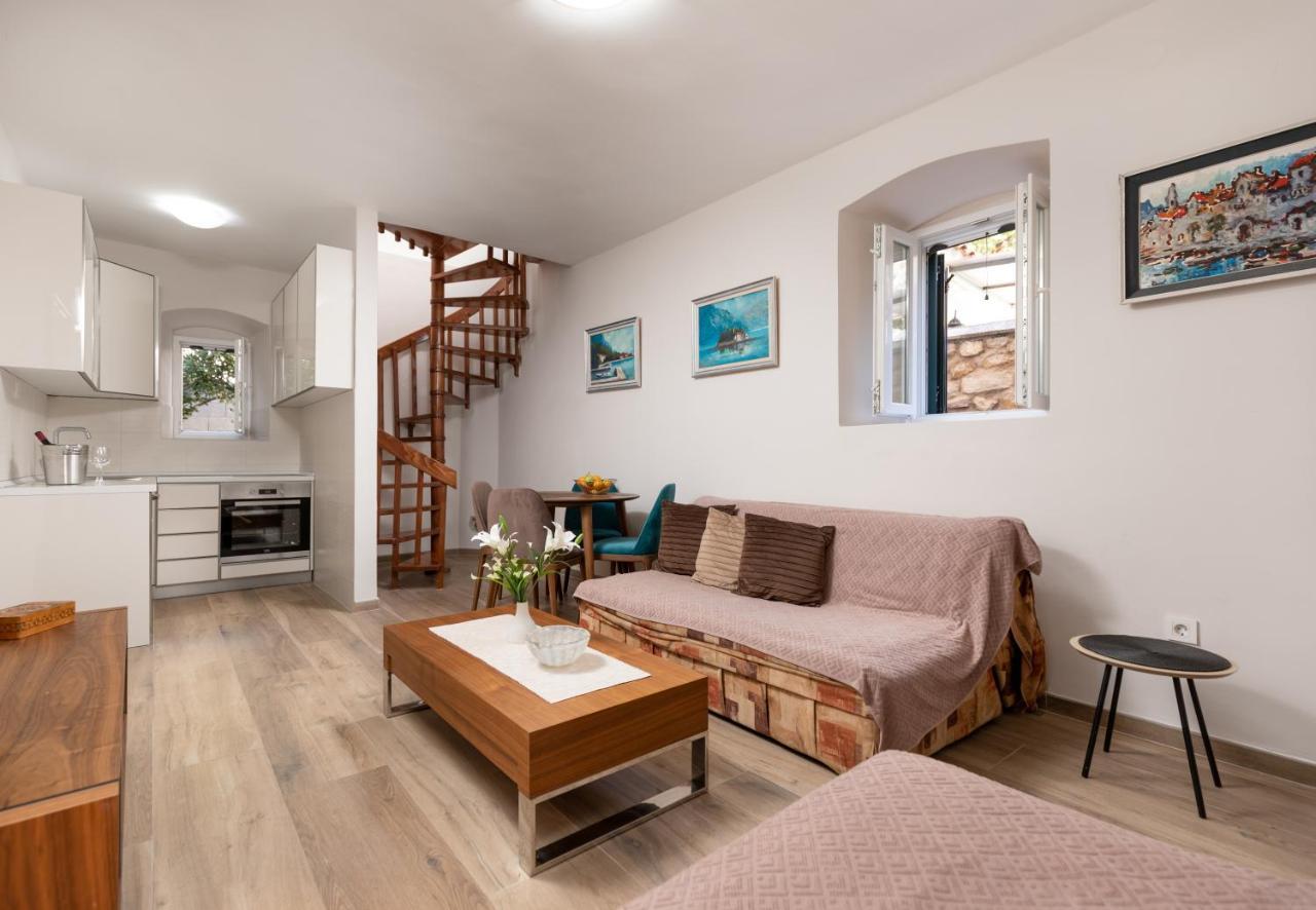 Tanja'S Seafront Orahovac Apartment Kotor Ngoại thất bức ảnh