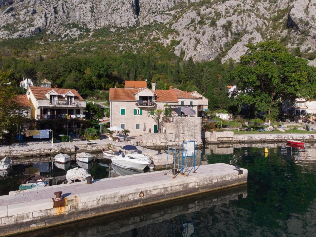 Tanja'S Seafront Orahovac Apartment Kotor Ngoại thất bức ảnh