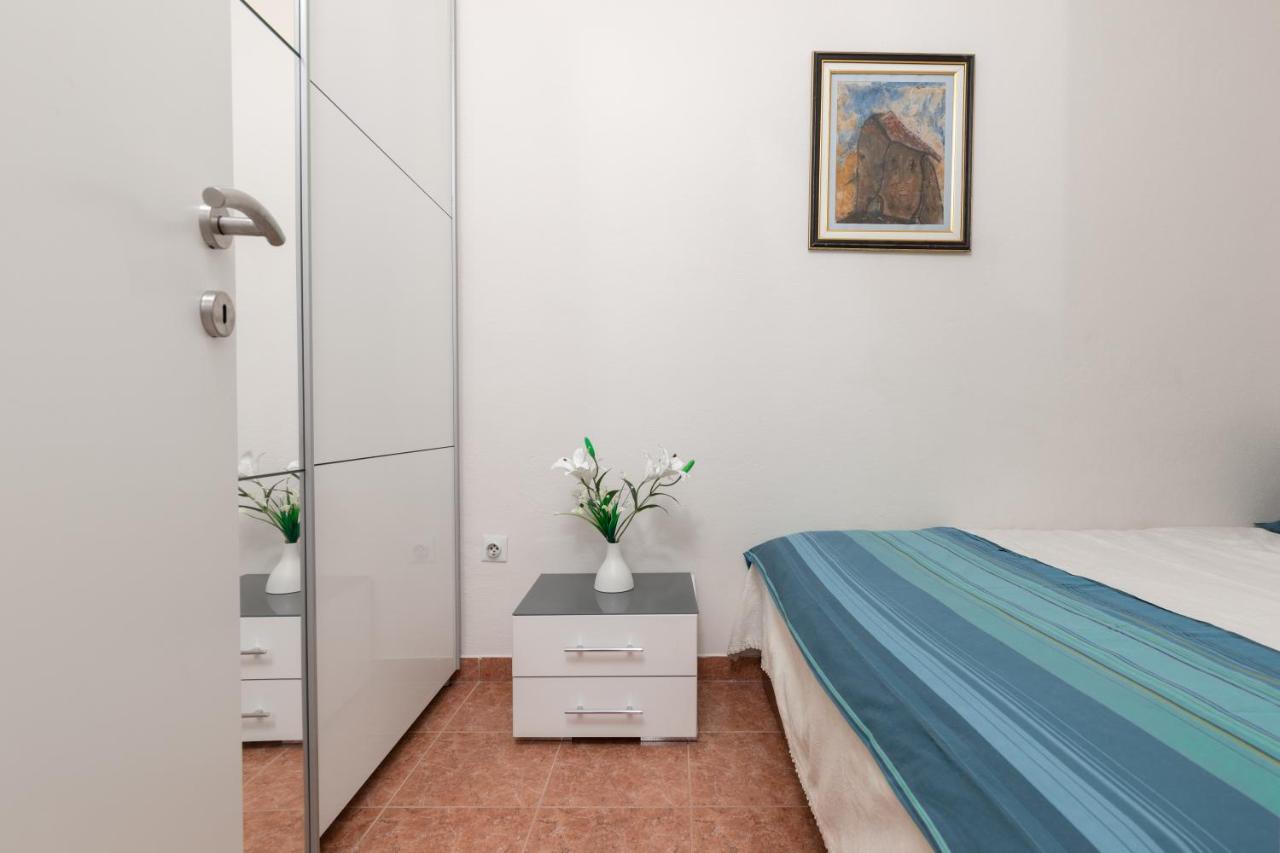 Tanja'S Seafront Orahovac Apartment Kotor Ngoại thất bức ảnh