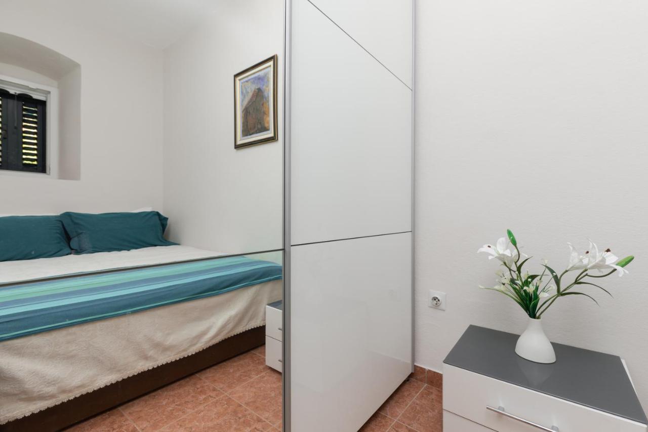 Tanja'S Seafront Orahovac Apartment Kotor Ngoại thất bức ảnh